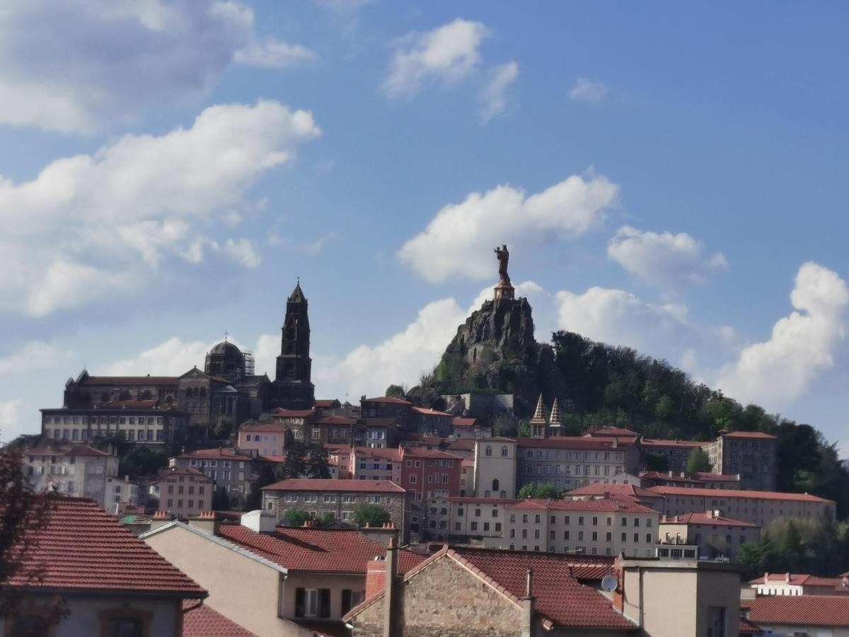 Velay Cocon Appartement 4 Chambres Avec Vue Sur Les Monuments Le Puy-en-Velay Eksteriør bilde